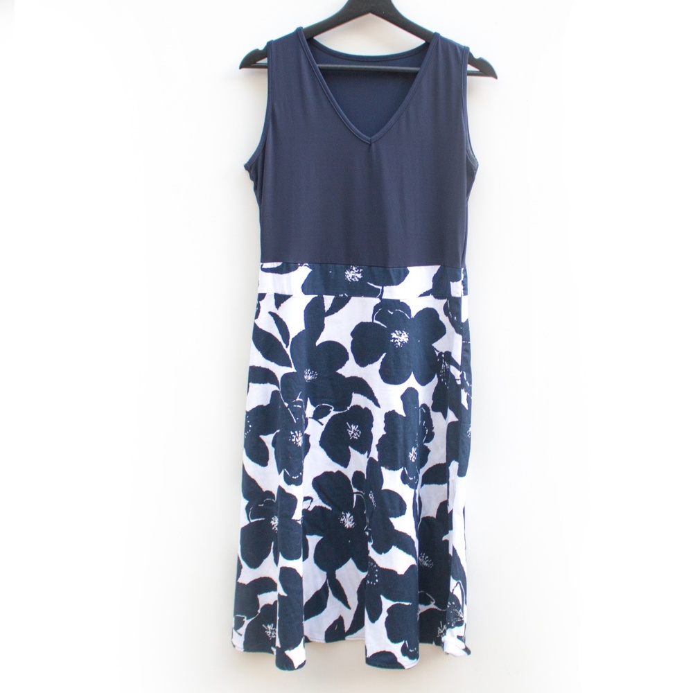 ✨Blue Enchantress | Navy Floral Fit Flare Dress - Picture 1 of 5